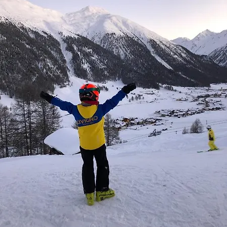 Appartamenti San Giovanni Livigno Exterior photo